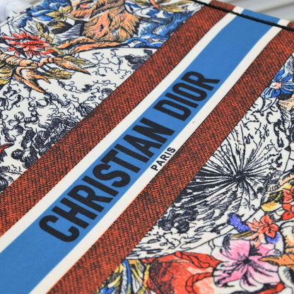 2025 Bag Classic Tote Bag W241