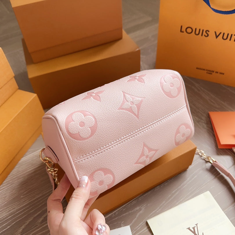 2025 Bag Stylish Top-handle Bag W3820