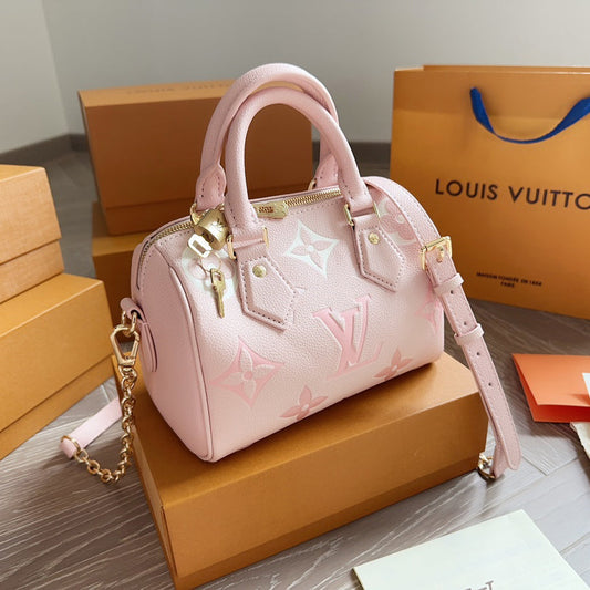 2025 Bag Stylish Top-handle Bag W3820